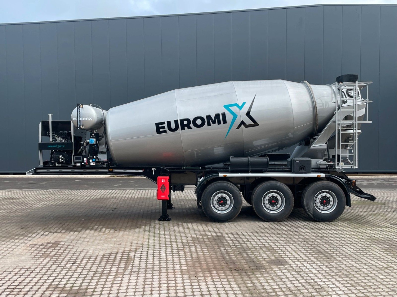 EUROMIX MTP - 12m³ Betonmischer-Auflieger - Fahrmischer: das Bild 1 EUROMIX MTP - 12m³ Betonmischer-Auflieger - Fahrmischer: das Bild 1