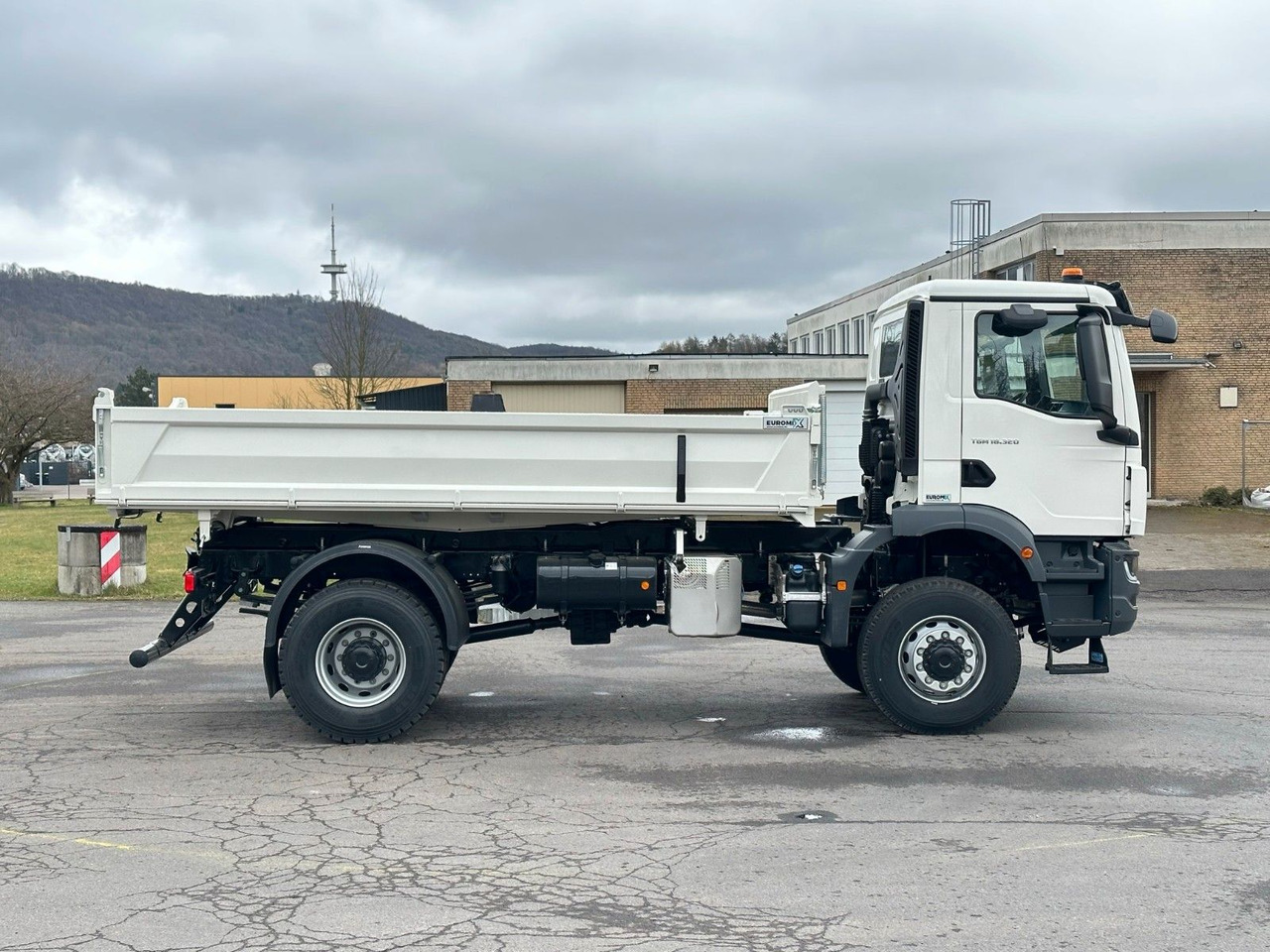 Kipper MAN TGM 18.320  4X4  Euro 6e Euromix 3-Seiten-Kipper: das Bild 8