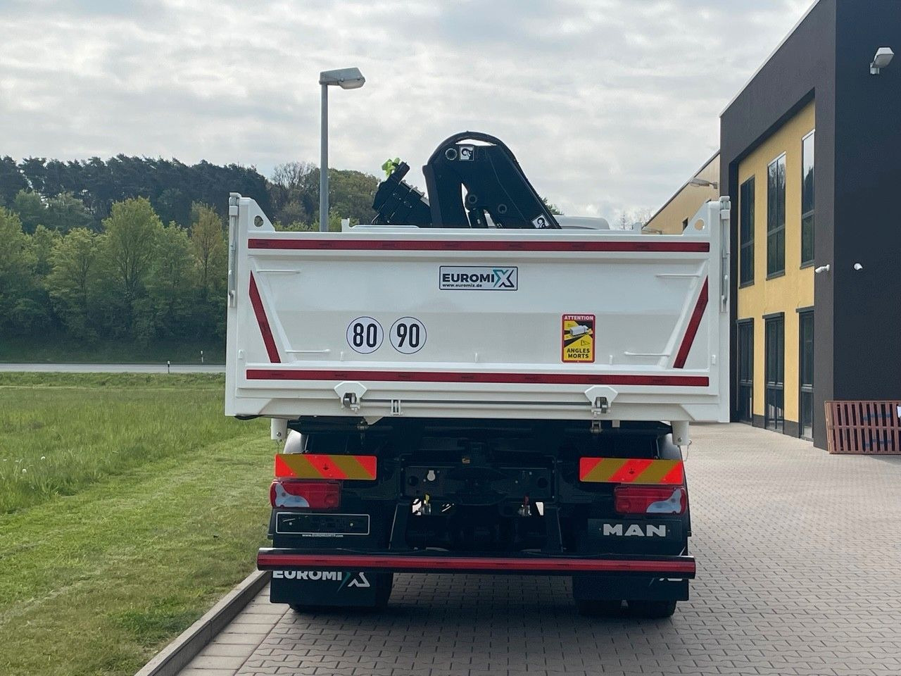 MAN TGM 18.320 4x2 Euro6e Hiab X-HiDuo138DS-3Euromix - Kipper, Autokran: das Bild 5 MAN TGM 18.320 4x2 Euro6e Hiab X-HiDuo138DS-3Euromix - Kipper, Autokran: das Bild 5