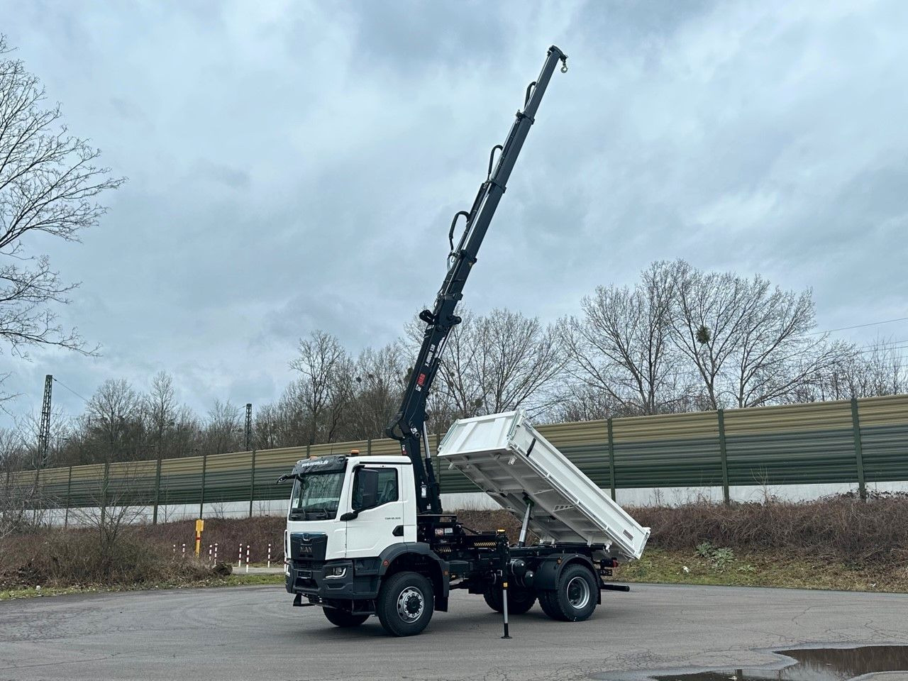 MAN TGM 18.320 4x4 Euro6e Hiab X-HiDuo 138DS-3 - Autokran: das Bild 3 MAN TGM 18.320 4x4 Euro6e Hiab X-HiDuo 138DS-3 - Autokran: das Bild 3