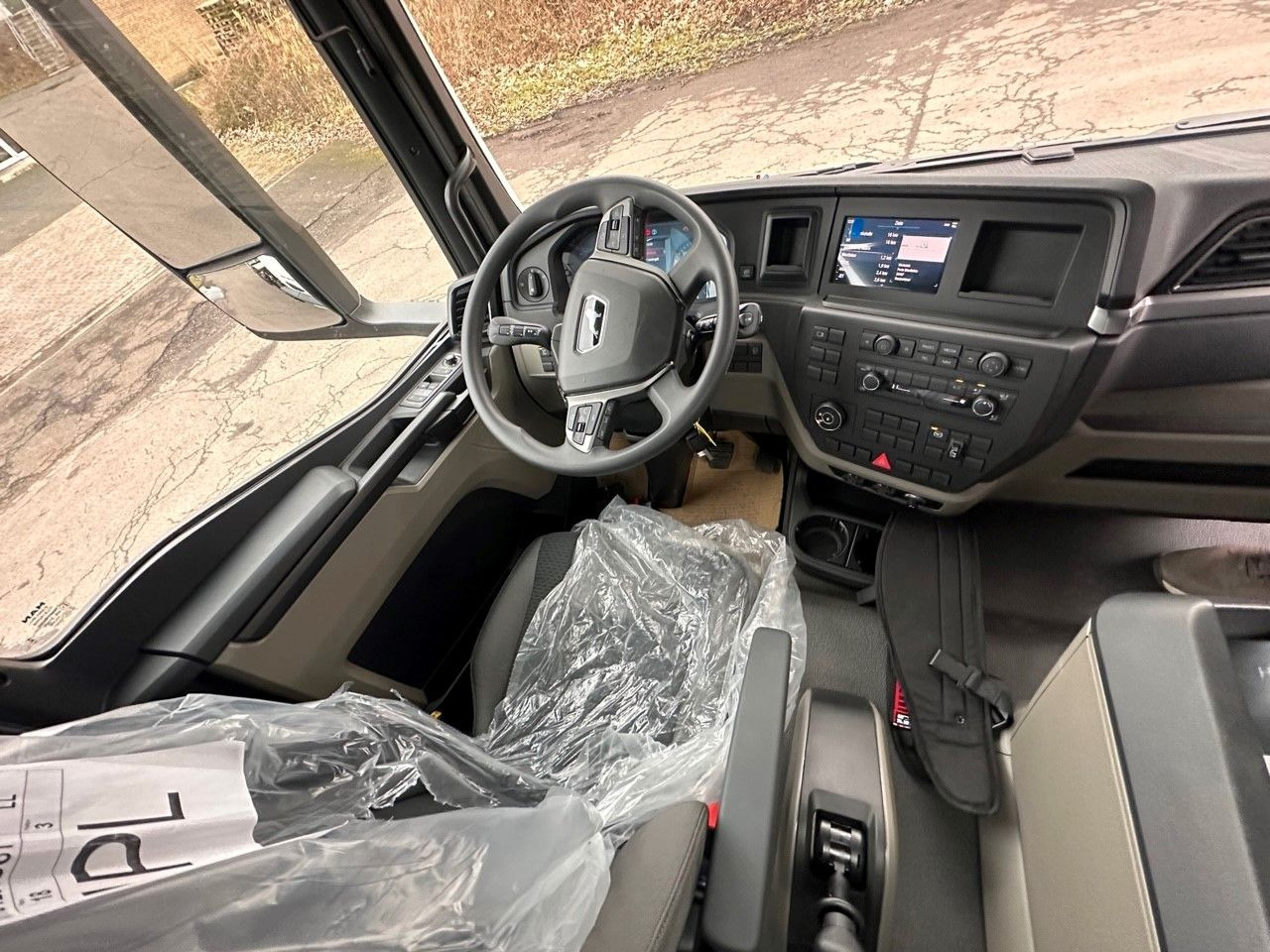 Kipper, Autokran MAN TGM 18.320 4x4 Euro6e Hiab X Hiduo 228-4: das Bild 21
