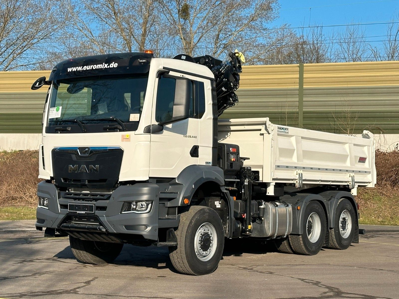 MAN TGS 28.440 6x4-4/3-Seiten- Kipper / Hiab 228-6 - Kipper, Autokran: das Bild 2 MAN TGS 28.440 6x4-4/3-Seiten- Kipper / Hiab 228-6 - Kipper, Autokran: das Bild 2