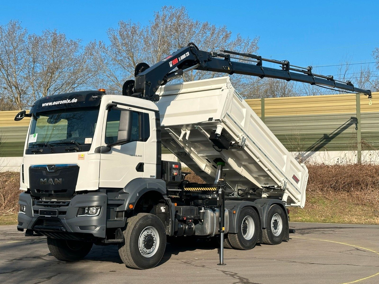 MAN TGS 28.440 6x4-4/3-Seiten- Kipper / Hiab 228-6 - Kipper, Autokran: das Bild 1 MAN TGS 28.440 6x4-4/3-Seiten- Kipper / Hiab 228-6 - Kipper, Autokran: das Bild 1