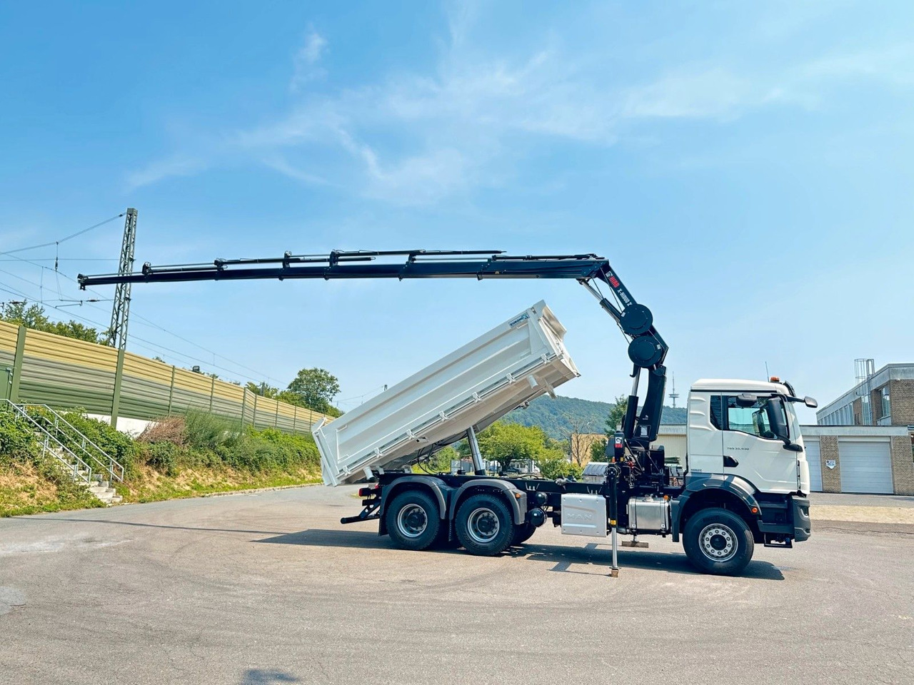 Kipper, Autokran MAN TGS 33.440 6x4 /3-Seiten- Kipper /  HIAB 228-6: das Bild 8