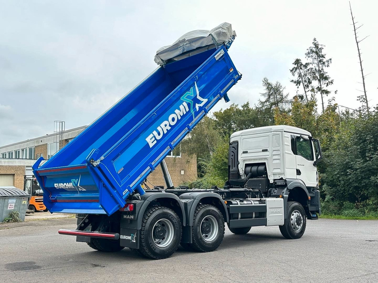 Kipper MAN TGS 33.440 6x6 /Euro6 3-Seiten-Kipper EuromixMTP: das Bild 11