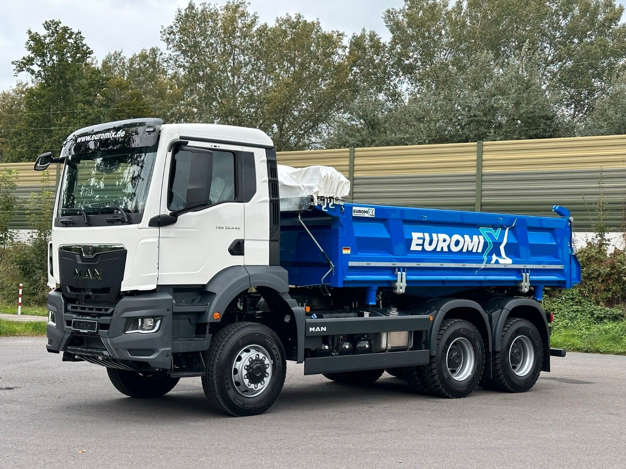 Kipper MAN TGS 33.440 6x6 /Euro6 3-Seiten-Kipper EuromixMTP: das Bild 17