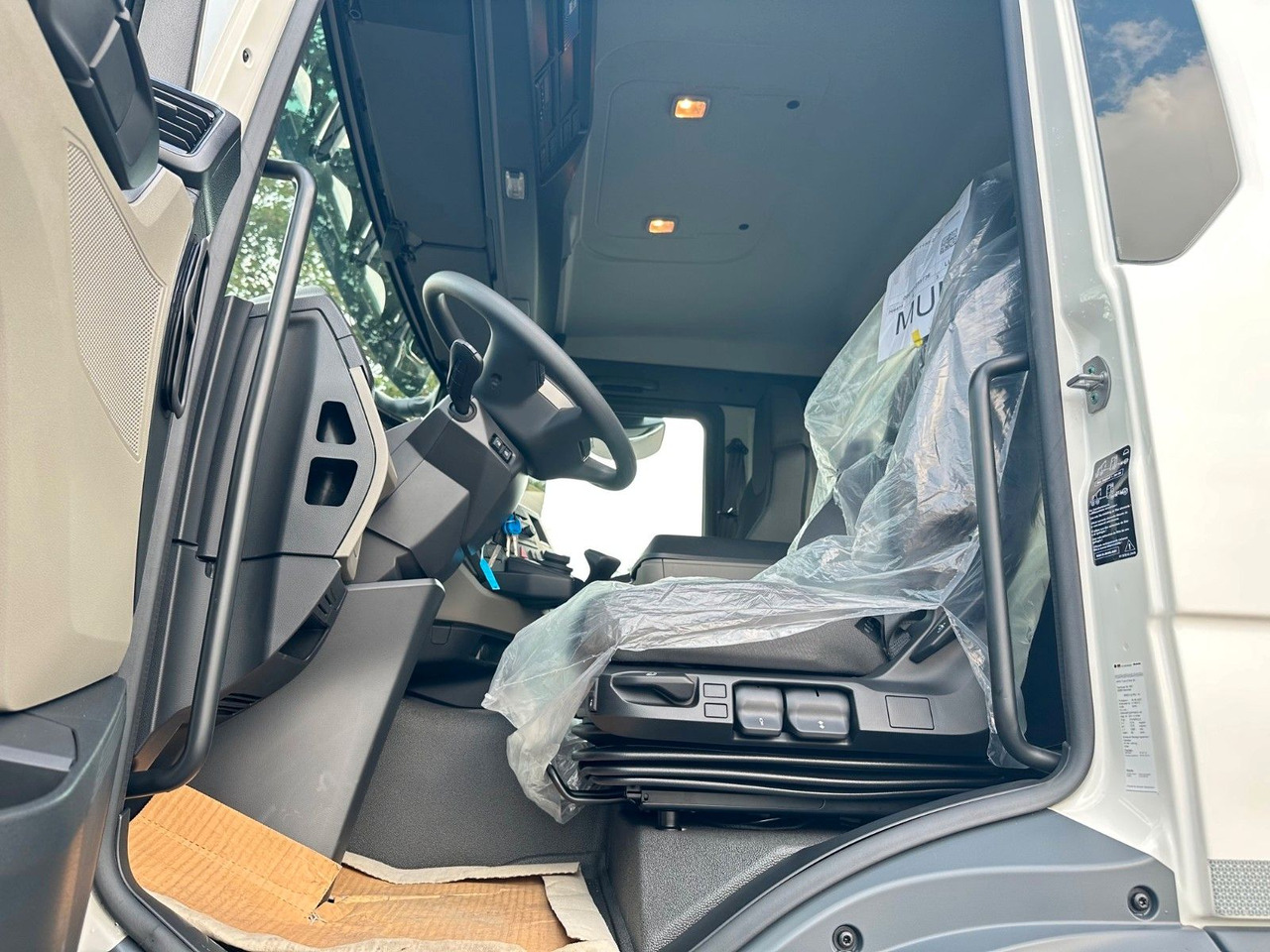 MAN TGS 35.470 BB Fahrmischer Betonpumpe 28m SWAN MAN TGS 35.470 BB Fahrmischer Betonpumpe 28m SWAN - Betonpumpe: das Bild 2 MAN TGS 35.470 BB Fahrmischer Betonpumpe 28m SWAN MAN TGS 35.470 BB Fahrmischer Betonpumpe 28m SWAN - Betonpumpe: das Bild 2