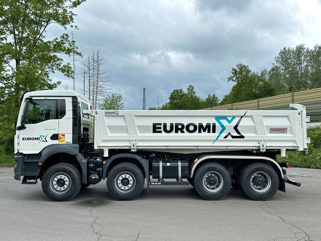 MAN TGS 35.480 8x4 EuromixMTP 2-Seiten-Kipper - Kipper: das Bild 5 MAN TGS 35.480 8x4 EuromixMTP 2-Seiten-Kipper - Kipper: das Bild 5