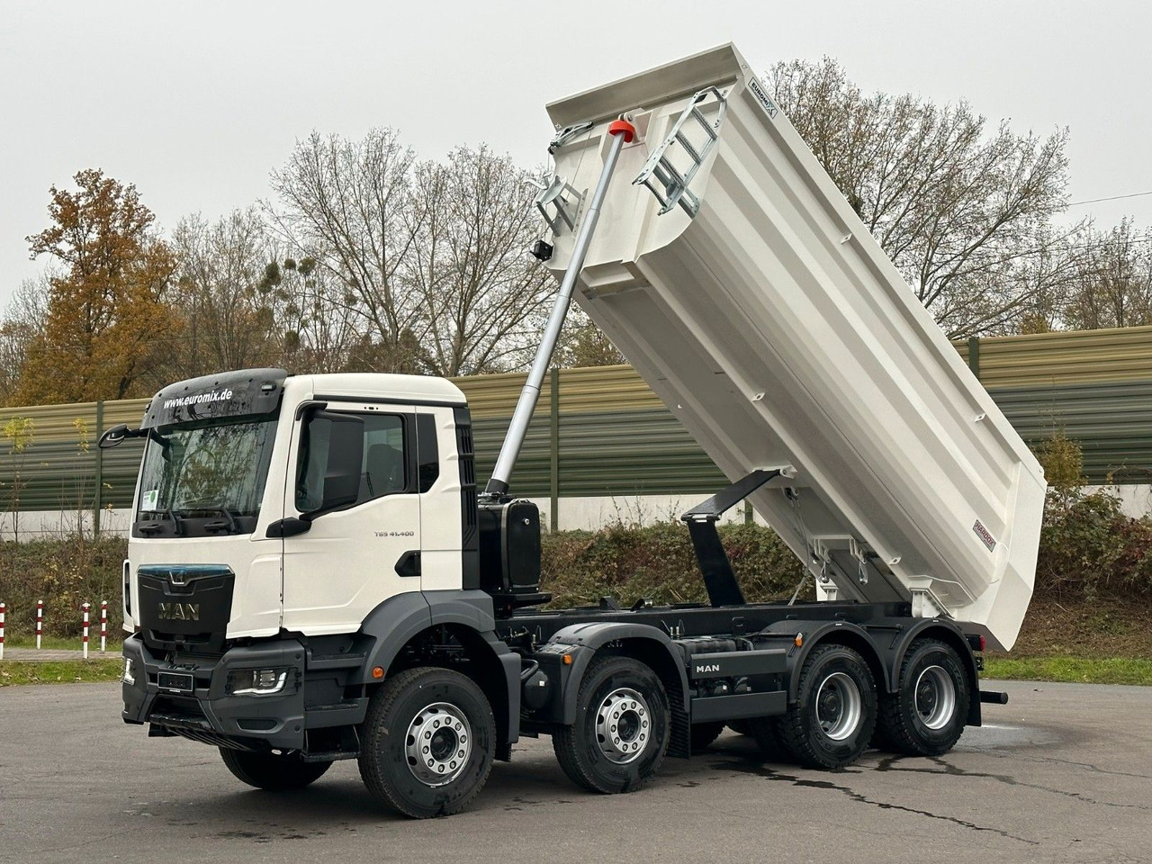 Kipper MAN TGS 41.400 8x4 /  EUROMIX MTP 20m³/ EURO2 Kipper: das Bild 9