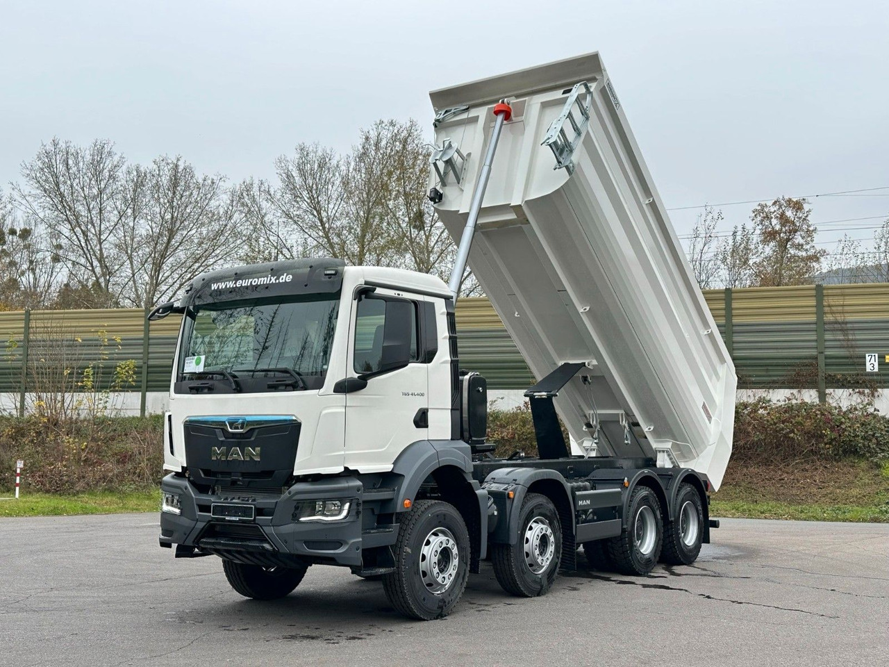 Kipper MAN TGS 41.400 8x4 /  EUROMIX MTP 20m³/ EURO2 Kipper: das Bild 8