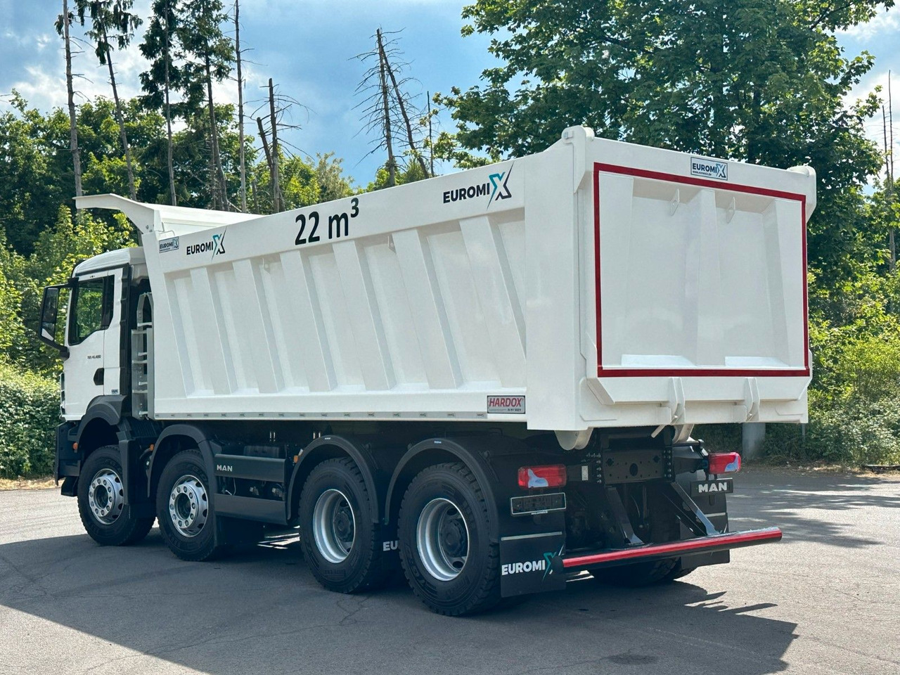 MAN TGS 41.400 8x4 / EUROMIX MTP 22m³/ Eckige Mulde - Kipper: das Bild 4 MAN TGS 41.400 8x4 / EUROMIX MTP 22m³/ Eckige Mulde - Kipper: das Bild 4