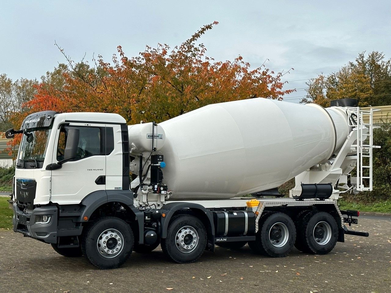 MAN TGS 41.440 8x4 /Euro6e Euromix EM 12 R - Fahrmischer: das Bild 4 MAN TGS 41.440 8x4 /Euro6e Euromix EM 12 R - Fahrmischer: das Bild 4