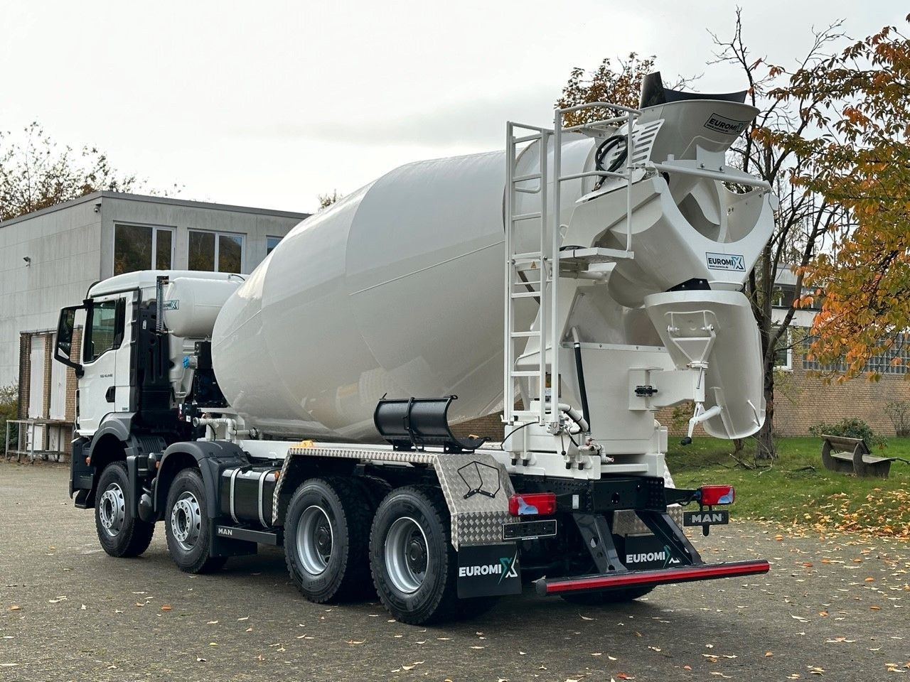 MAN TGS 41.440 8x4 /Euro6e Euromix EM 12 R - Fahrmischer: das Bild 5 MAN TGS 41.440 8x4 /Euro6e Euromix EM 12 R - Fahrmischer: das Bild 5