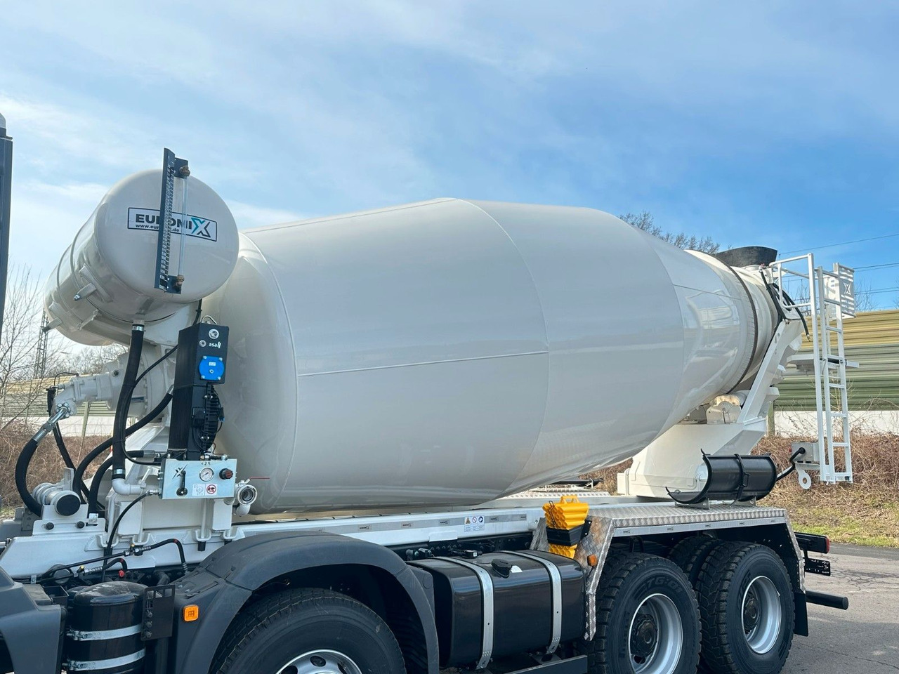 Fahrmischer MAN TGS 41.480 8x4 /Euro6e  Euromix EM 12 R: das Bild 10