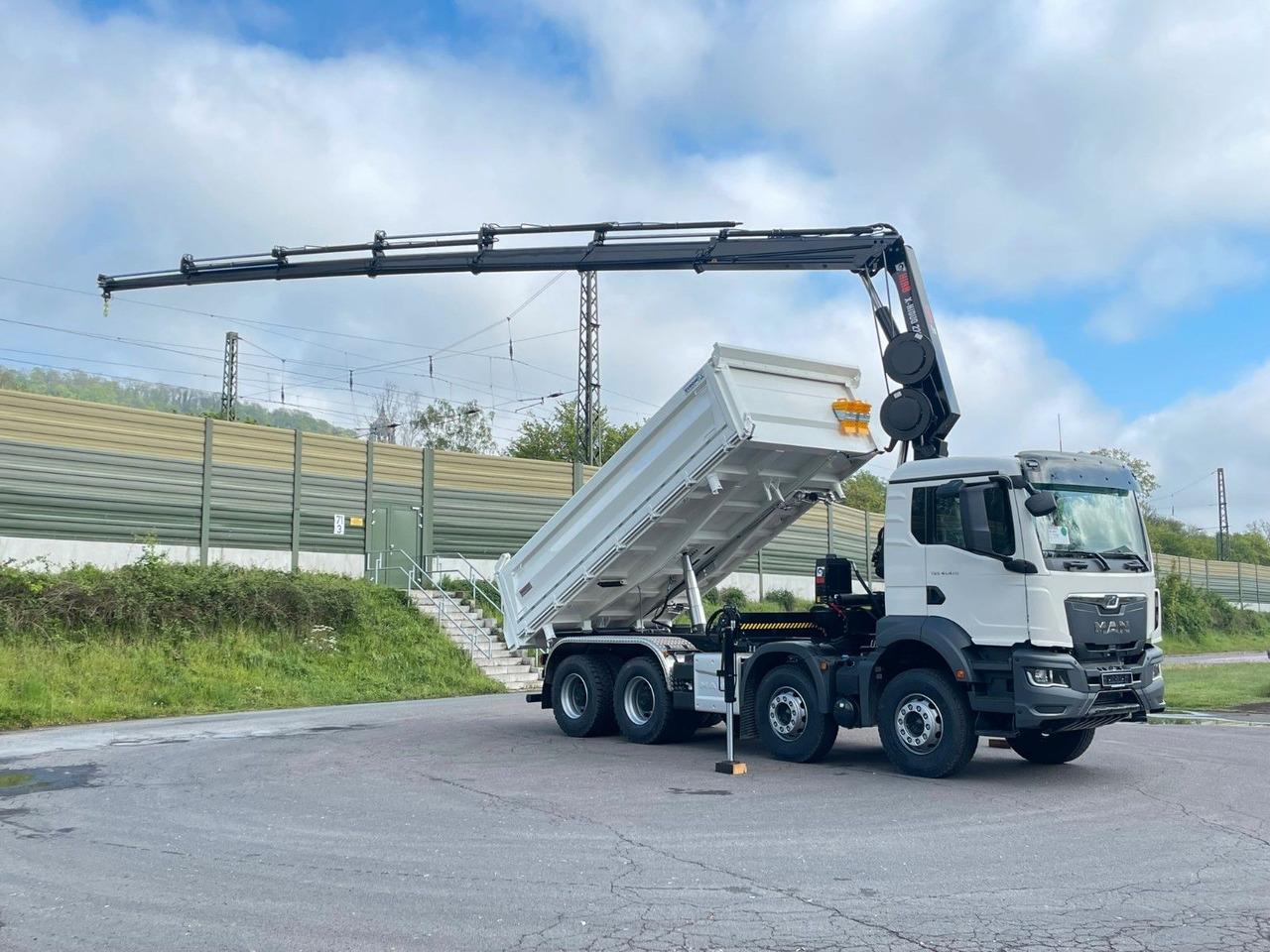 MAN TGS 41.480 8x4/Euro6e Euromix Kipper Hiab 228-6 - Kipper, Autokran: das Bild 1 MAN TGS 41.480 8x4/Euro6e Euromix Kipper Hiab 228-6 - Kipper, Autokran: das Bild 1