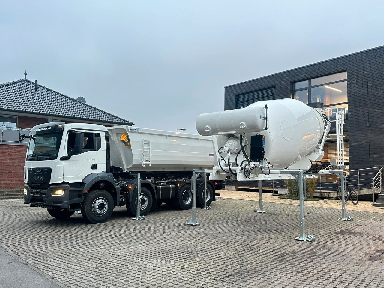 MAN TGS 41.480 8x4 WECHSELSYSTEM KIPPER+MISCHER - Fahrmischer: das Bild 3 MAN TGS 41.480 8x4 WECHSELSYSTEM KIPPER+MISCHER - Fahrmischer: das Bild 3