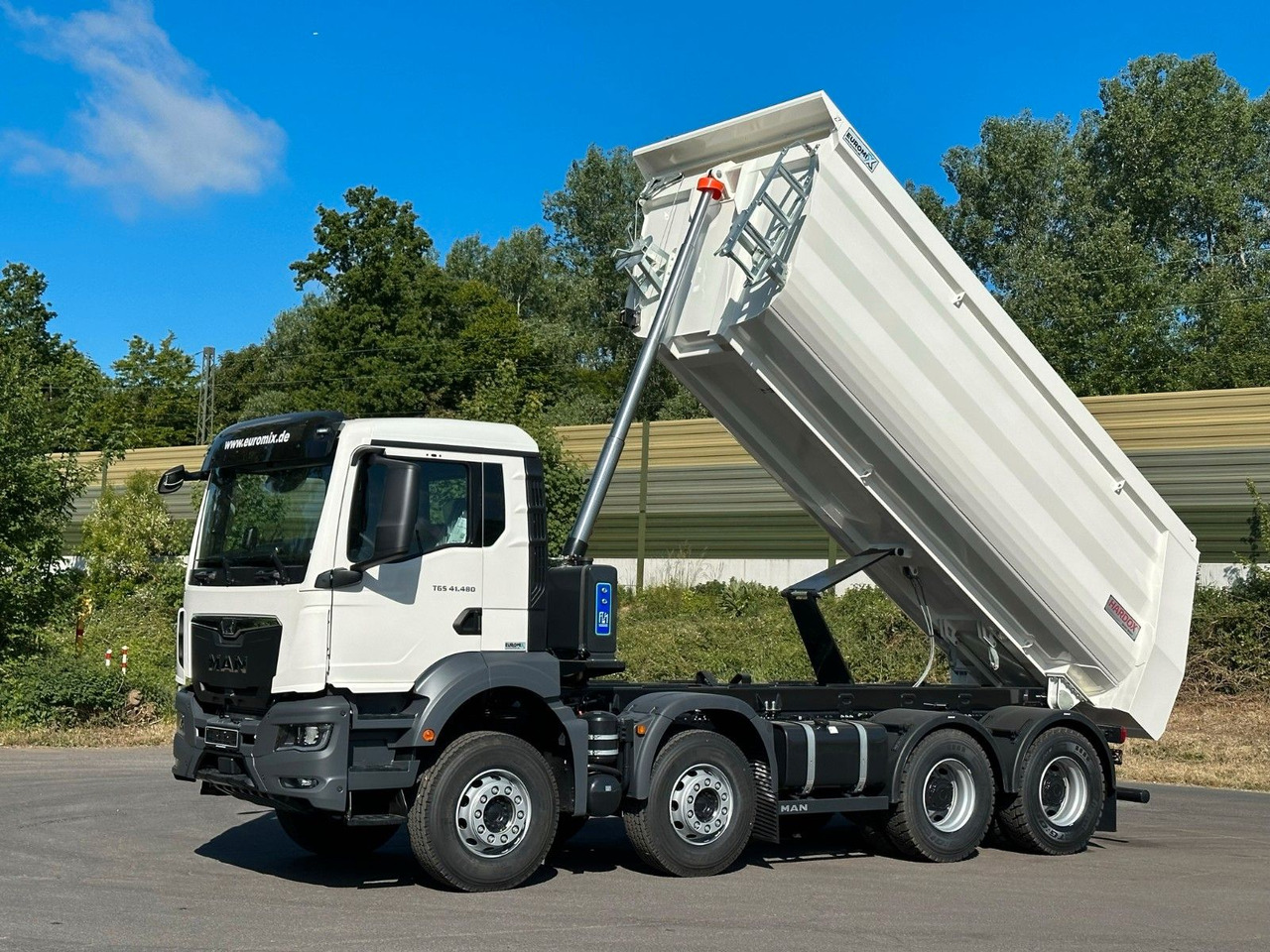 MAN TGS 41.480 BB 8X4 Euromix Mulden Kipper HARDOX - Kipper: das Bild 1 MAN TGS 41.480 BB 8X4 Euromix Mulden Kipper HARDOX - Kipper: das Bild 1