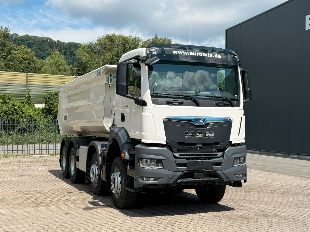 MAN TGS 41.520 BB 8X4 Euromix MuldenKipper Retarder - Kipper: das Bild 2 MAN TGS 41.520 BB 8X4 Euromix MuldenKipper Retarder - Kipper: das Bild 2