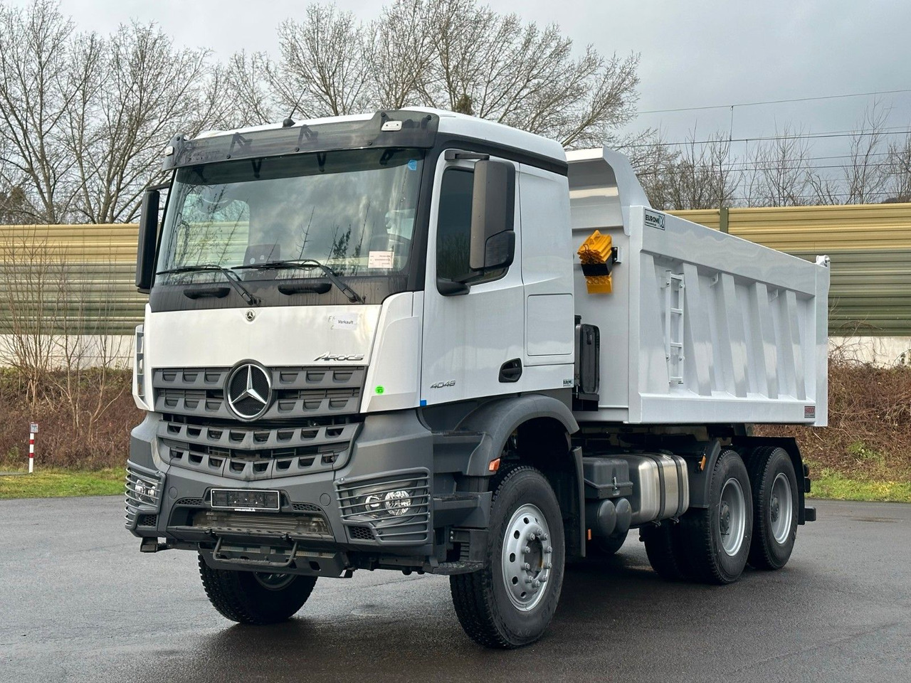 Mercedes-Benz 4048 6X4 Arcos 5 EuromixMTP Dumper Kipper - Kipper: das Bild 2 Mercedes-Benz 4048 6X4 Arcos 5 EuromixMTP Dumper Kipper - Kipper: das Bild 2