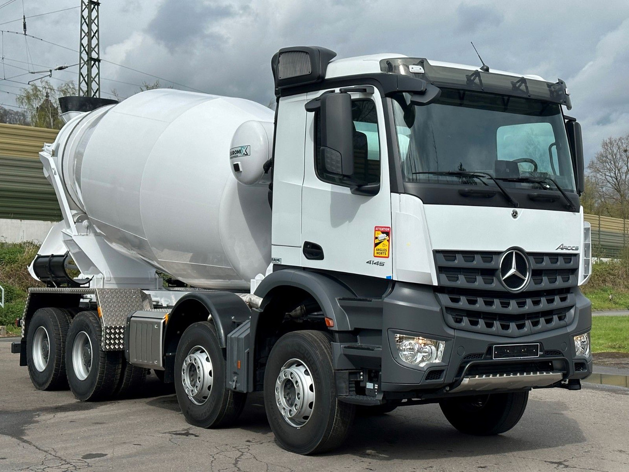 Fahrmischer Mercedes-Benz 4145 8X4 EuromixMTP EM 10 Fahrmischer: das Bild 10