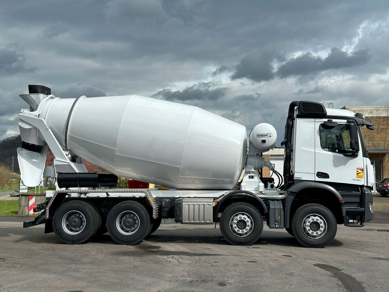 Fahrmischer Mercedes-Benz 4145 8X4 EuromixMTP EM 10 Fahrmischer: das Bild 9