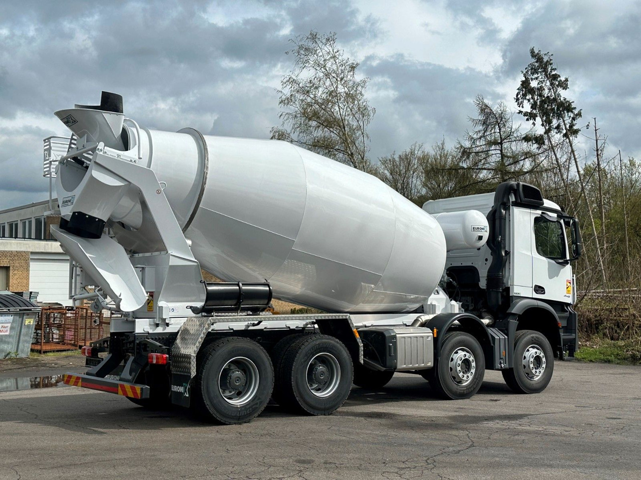 Fahrmischer Mercedes-Benz 4145 8X4 EuromixMTP EM 10 Fahrmischer: das Bild 8