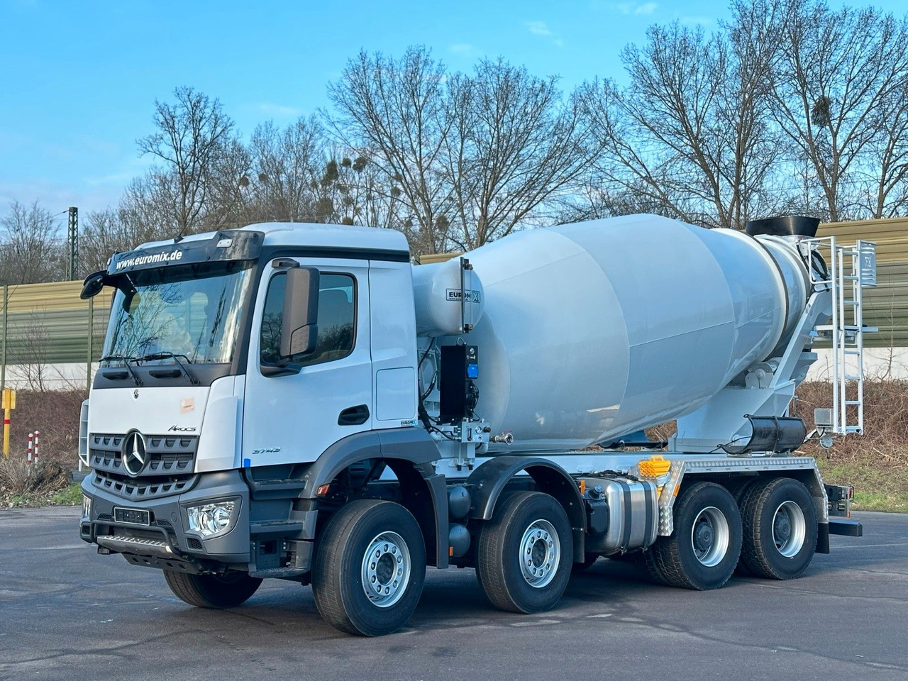 Mercedes-Benz Arocs 5 3743 8X4 / Euro6e EuromixMTP EM 10 L - Fahrmischer: das Bild 1 Mercedes-Benz Arocs 5 3743 8X4 / Euro6e EuromixMTP EM 10 L - Fahrmischer: das Bild 1