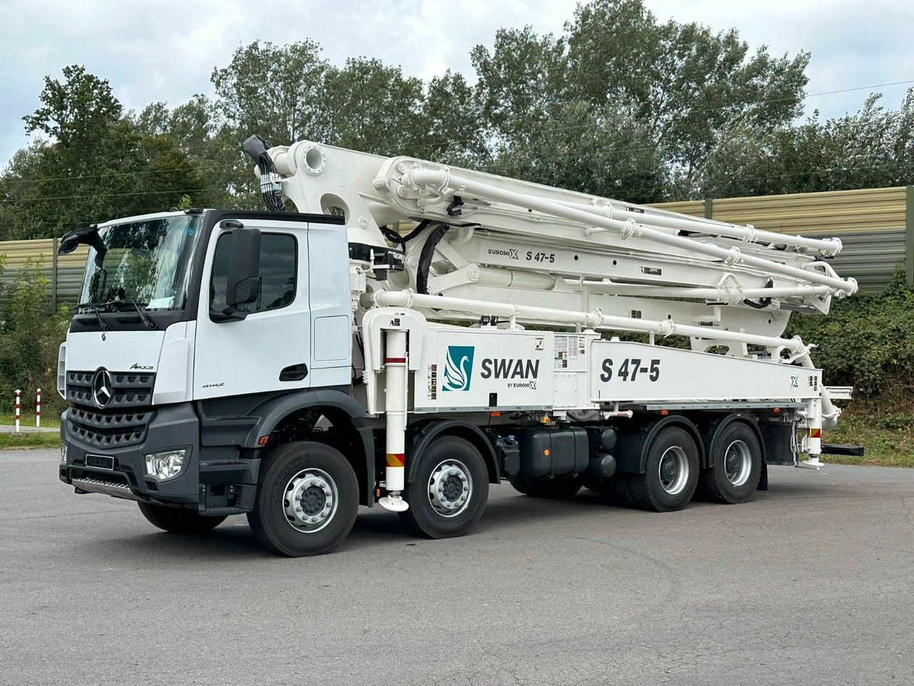 Mercedes-Benz Arocs 5 4142 8x4 SWAN TSP 47-5 160RZ ( 47m ) - Betonpumpe: das Bild 3 Mercedes-Benz Arocs 5 4142 8x4 SWAN TSP 47-5 160RZ ( 47m ) - Betonpumpe: das Bild 3