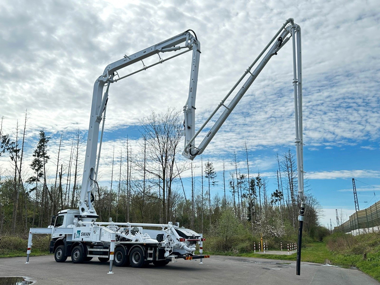 Mercedes-Benz Arocs 5 4542 8x4 SWAN TSP 47-5 160RZ ( 47m ) - Betonpumpe: das Bild 4 Mercedes-Benz Arocs 5 4542 8x4 SWAN TSP 47-5 160RZ ( 47m ) - Betonpumpe: das Bild 4