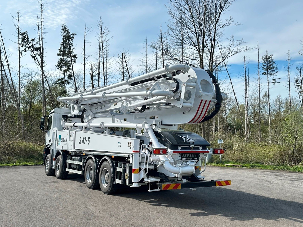 Mercedes-Benz Arocs 5 4542 8x4 SWAN TSP 47-5 160RZ ( 47m ) - Fahrmischer: das Bild 5 Mercedes-Benz Arocs 5 4542 8x4 SWAN TSP 47-5 160RZ ( 47m ) - Fahrmischer: das Bild 5