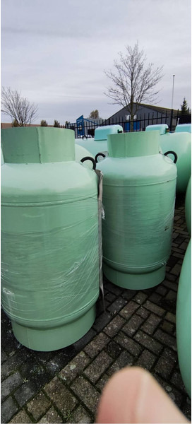 De Visser Propaan/Butaan verticaal LPG tank 500 L (0,25 tons) vertical Propaan/Butaan LPG tank 500 L (0,25 tons) Gastank Ø 800 including tank fittings hoogte 1500 mm - Kraftstofftank: das Bild 4 De Visser Propaan/Butaan verticaal LPG tank 500 L (0,25 tons) vertical Propaan/Butaan LPG tank 500 L (0,25 tons) Gastank Ø 800 including tank fittings hoogte 1500 mm - Kraftstofftank: das Bild 4