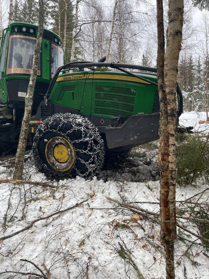 John Deere 1070 G - Harvester: das Bild 5 John Deere 1070 G - Harvester: das Bild 5