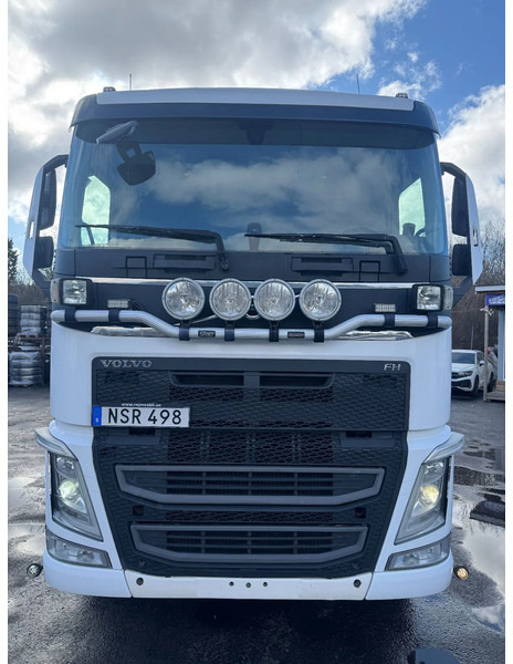 Volvo FH 500 8x4, Hook-lift, 2015 - LKW: das Bild 2 Volvo FH 500 8x4, Hook-lift, 2015 - LKW: das Bild 2
