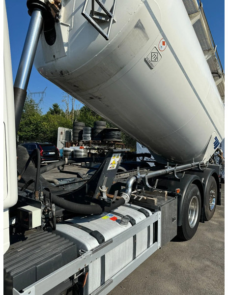 Scania R580 V8 6x2, Retarder, Compressor, Silo / Bulk, 2015 - Tankwagen: das Bild 4 Scania R580 V8 6x2, Retarder, Compressor, Silo / Bulk, 2015 - Tankwagen: das Bild 4