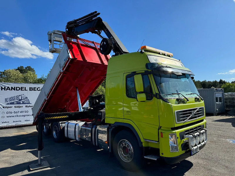 Volvo FM 340 6x2, Tipper + Crane + Skylift, 2009 - Autokran: das Bild 1 Volvo FM 340 6x2, Tipper + Crane + Skylift, 2009 - Autokran: das Bild 1