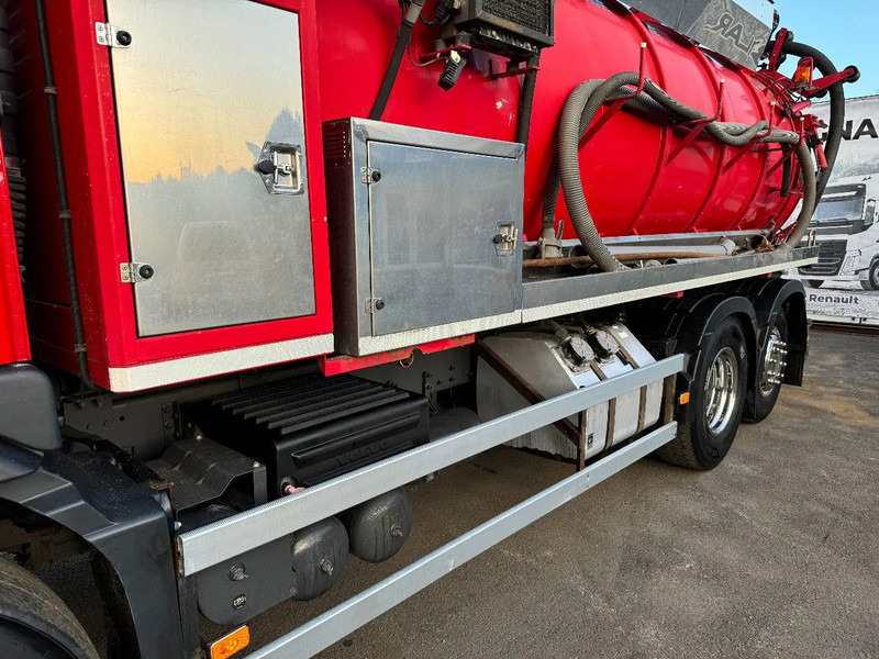 Volvo FM 420 Euro 6, 15,5m3, Vacuum & High-Pressure, 2012 - Saug-/ Spülfahrzeug: das Bild 3 Volvo FM 420 Euro 6, 15,5m3, Vacuum & High-Pressure, 2012 - Saug-/ Spülfahrzeug: das Bild 3