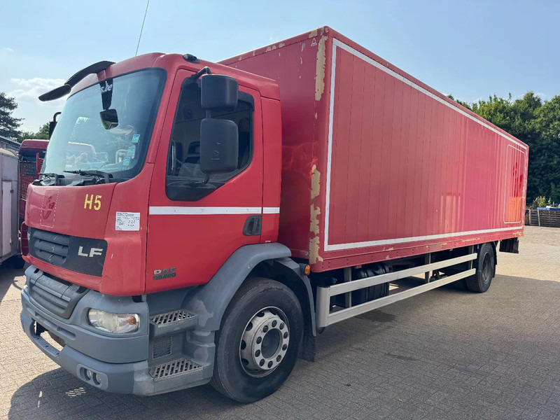 DAF LF 55.220 **MANUAL GEARBOX-EURO 4** - Koffer LKW: das Bild 1 DAF LF 55.220 **MANUAL GEARBOX-EURO 4** - Koffer LKW: das Bild 1