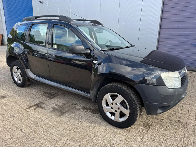 Dacia Duster **EURO 5-AIRCO** - PKW: das Bild 1 Dacia Duster **EURO 5-AIRCO** - PKW: das Bild 1