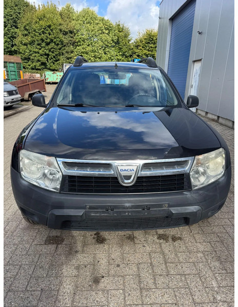 Dacia Duster **EURO 5-AIRCO** - PKW: das Bild 2 Dacia Duster **EURO 5-AIRCO** - PKW: das Bild 2