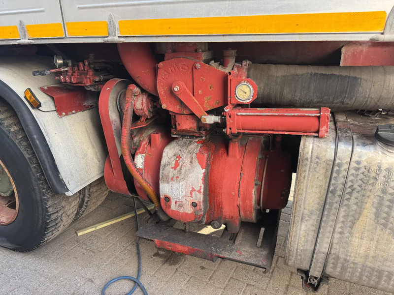 Iveco Turbostar 190.30 **6X2-FULL STEEL-VACUUMTRUCK-VIDANGEUR** - Saug-/ Spülfahrzeug: das Bild 5 Iveco Turbostar 190.30 **6X2-FULL STEEL-VACUUMTRUCK-VIDANGEUR** - Saug-/ Spülfahrzeug: das Bild 5