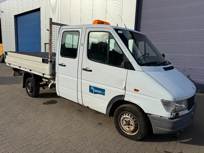 Mercedes-Benz Sprinter **212D-5CYL-BELGIAN VAN-AIRCO** - Pritsche Transporter, Transporter mit Doppelkabine: das Bild 3 Mercedes-Benz Sprinter **212D-5CYL-BELGIAN VAN-AIRCO** - Pritsche Transporter, Transporter mit Doppelkabine: das Bild 3