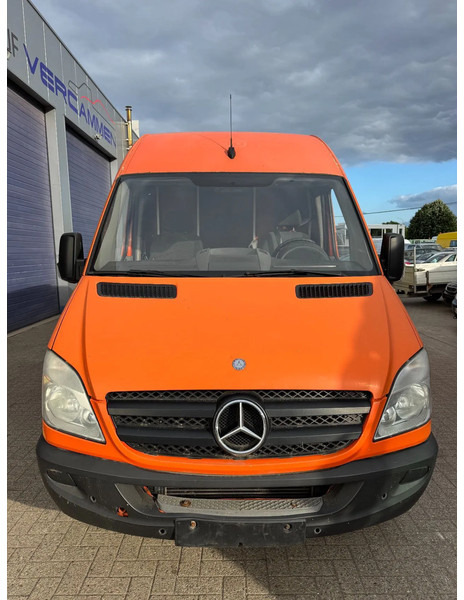 Mercedes-Benz Sprinter 310 **LIFT-HAYON-LBW** - Kastenwagen: das Bild 2 Mercedes-Benz Sprinter 310 **LIFT-HAYON-LBW** - Kastenwagen: das Bild 2