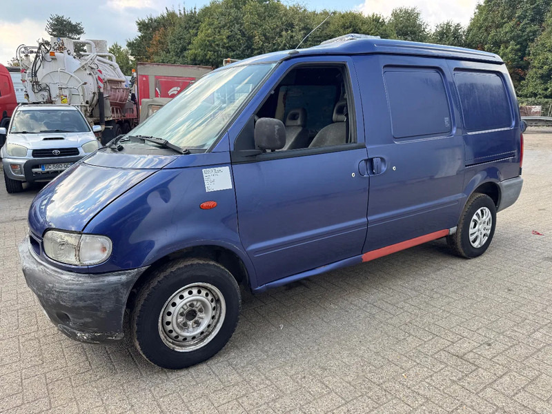 Nissan Vanette CARGO **2,3DIESEL-CAMIONETTE FRANCAIS** - Kastenwagen: das Bild 1 Nissan Vanette CARGO **2,3DIESEL-CAMIONETTE FRANCAIS** - Kastenwagen: das Bild 1