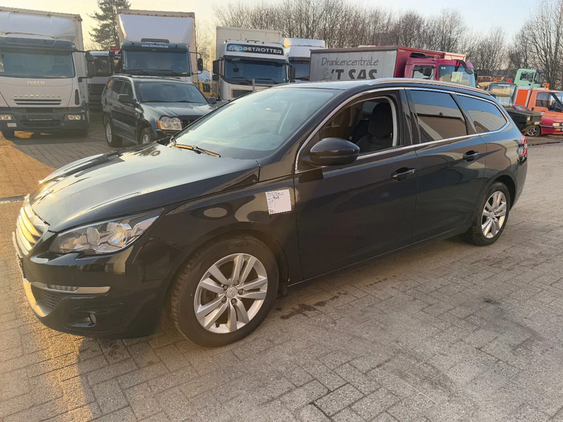 Peugeot 308 **EURO 6-88KW** - PKW: das Bild 2 Peugeot 308 **EURO 6-88KW** - PKW: das Bild 2