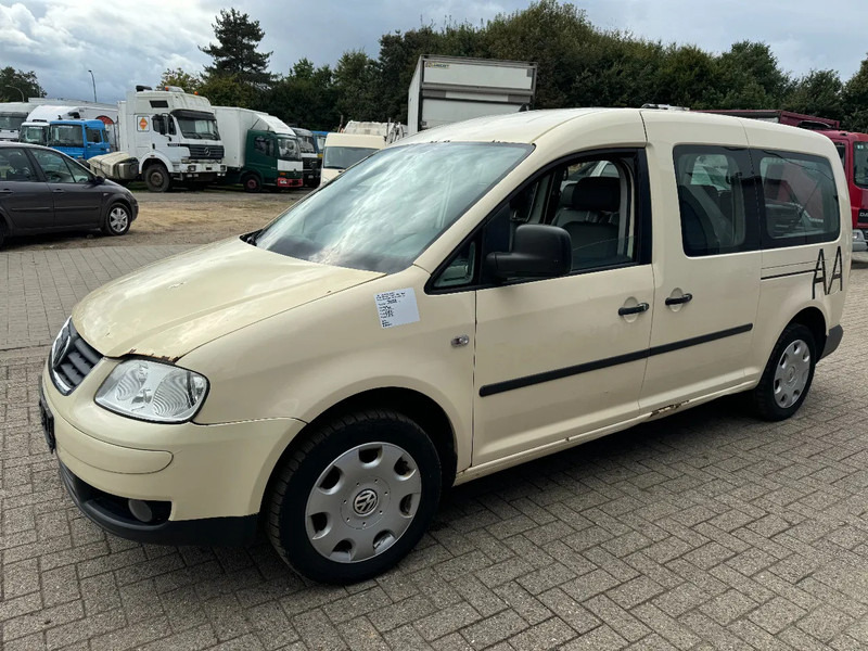 Volkswagen **CADDY MAXI-7SEATS-TAXI** - Personentransporter: das Bild 1 Volkswagen **CADDY MAXI-7SEATS-TAXI** - Personentransporter: das Bild 1