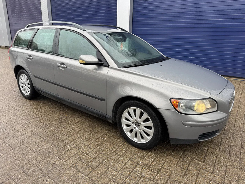 Volvo V50 **AIRCO-BELGIAN CAR** - PKW: das Bild 1 Volvo V50 **AIRCO-BELGIAN CAR** - PKW: das Bild 1