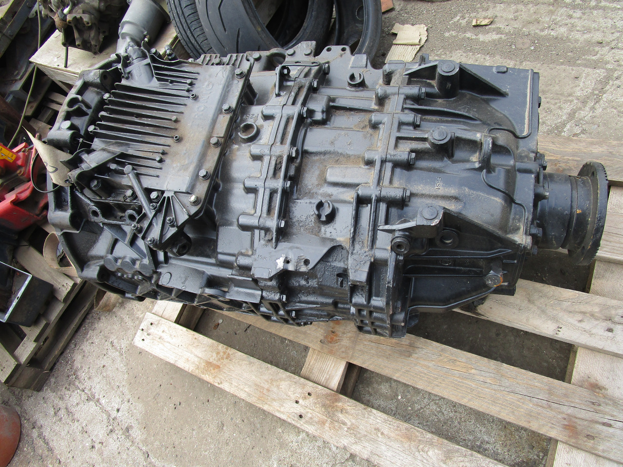 MAN ZF ASTRONIC GEARBOX TYPE 12AS2330TD - Getriebe für LKW: das Bild 1 MAN ZF ASTRONIC GEARBOX TYPE 12AS2330TD - Getriebe für LKW: das Bild 1