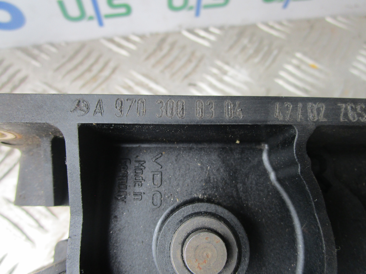 MERCEDES ATEGO ACCELERATOR PEDAL P/NO A9703000304 - Fahrerhaus und Interieur für LKW: das Bild 2 MERCEDES ATEGO ACCELERATOR PEDAL P/NO A9703000304 - Fahrerhaus und Interieur für LKW: das Bild 2