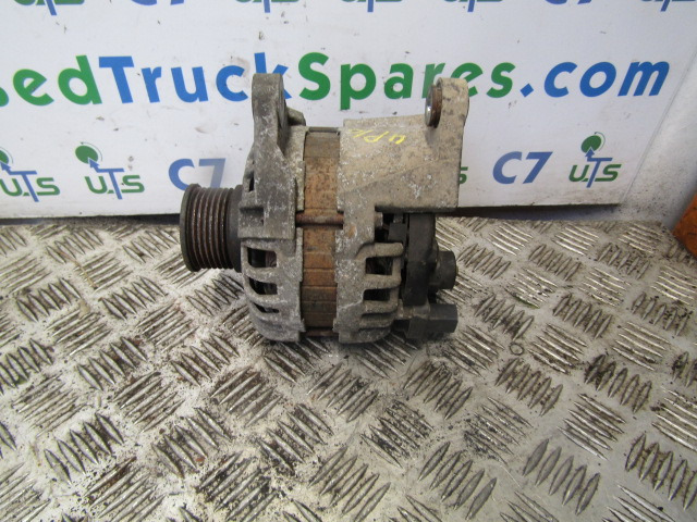 MITSUBISHI FUSO 4P10 BOSCH 110 AMP ALTERNATOR P/NO 667724 - Elektrische Ausrüstung für LKW: das Bild 1 MITSUBISHI FUSO 4P10 BOSCH 110 AMP ALTERNATOR P/NO 667724 - Elektrische Ausrüstung für LKW: das Bild 1