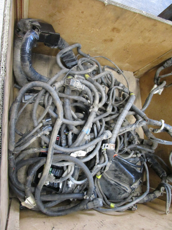 MITSUBISHI FUSO 4P10 COMPLETE WIRING HARNESS - Elektrische Ausrüstung für LKW: das Bild 1 MITSUBISHI FUSO 4P10 COMPLETE WIRING HARNESS - Elektrische Ausrüstung für LKW: das Bild 1